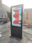 Der Boden, der LCD-Werbungs-Schirm-digitale Beschilderung im Freien steht, zeigt 55 Zoll an