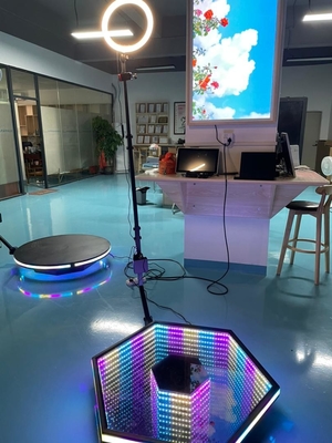 Drehbare 3D-Holographische Anzeige Automatische 360-Grad-Selfie-Fotostelle