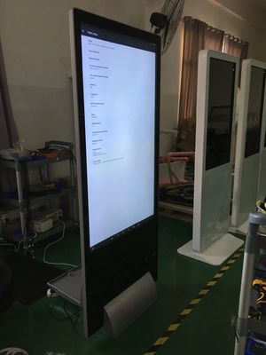 43 Zoll Touchscreen Kiosk mit 1920x1080 Auflösung und 400CD/M2 Helligkeit