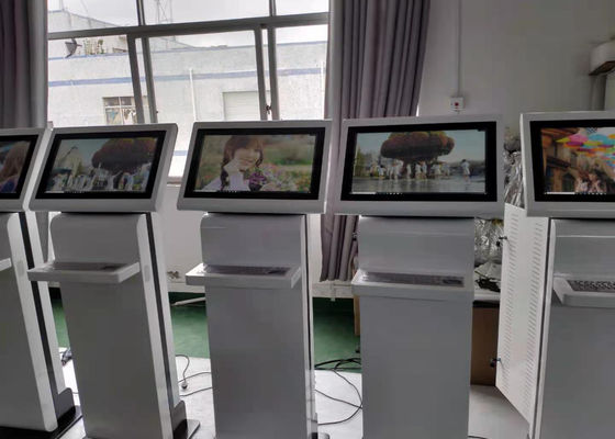 Zahlungs-Kiosk kundengebundene Nahrung, die RS232 HDMI Selbstschirm des Zoll FHD des Service-Zahlungs-Kiosk-24 bestellt