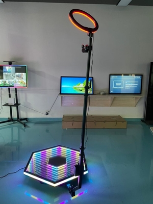 Drehender automatischer 360 Grad Selfie-Stand der ganz eigenhändig geschrieben Anzeigen-3D