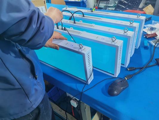 19.5 24 34 43 65 75 Zoll Wandmontage Verlängerte Bar LCD-Display TFT LCD-Modul 4K