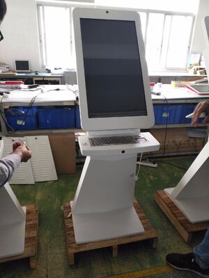 Touch Points 10 Points Interactive Digital Signage With Wi-Fi Bluetooth USB Connectivity Enhancing Digital Marketing Strategies