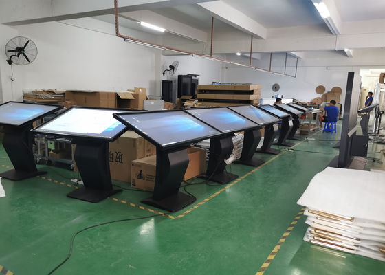 65 Touch Screen Kiosk-Anzeigen-Spieler-Boden-Stand Zoll LCD-Monitor-AC100V